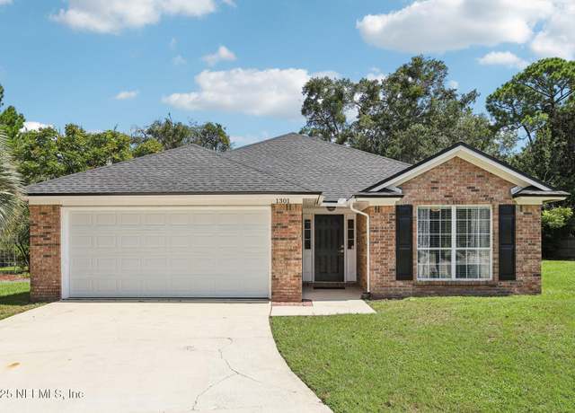 Property at 1301 Portside Dr, Fleming Island, FL 32003, 4 beds, 2 baths
