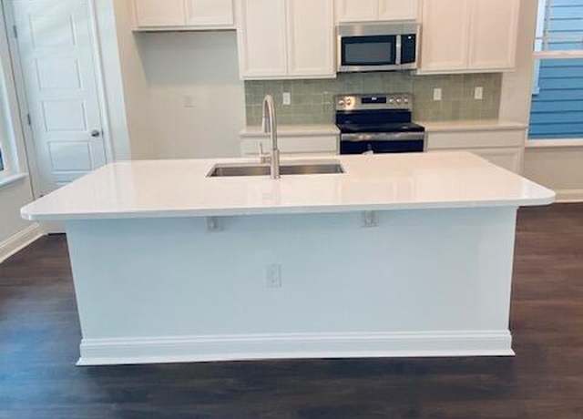 Property at 2945 Fleur Ln, Jacksonville, FL 32205, 3 beds, 2.5 baths