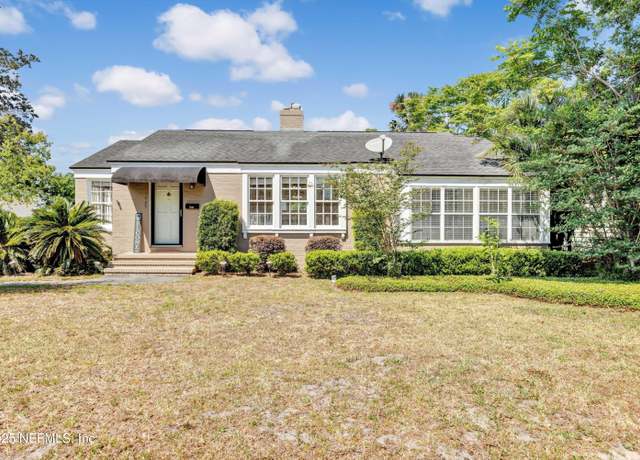 Property at 1425 Pinetree Rd, Jacksonville, FL 32207, 4 beds, 2 baths
