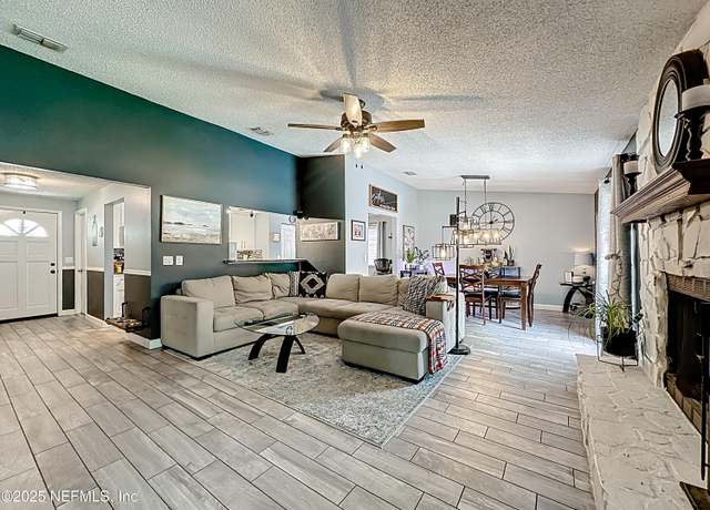Property at 3112 Hampstead Dr, Jacksonville, FL 32225, 3 beds, 2 baths
