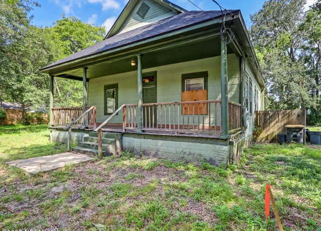 Property at 3013 Gilmore St, Jacksonville, FL 32205, 3 beds, 2 baths