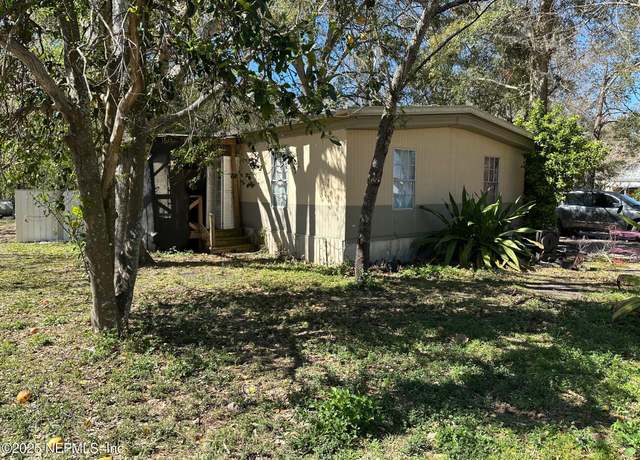 Property at 1305 S 6th St, Fernandina Beach, FL 32034, 4 beds, 2 baths