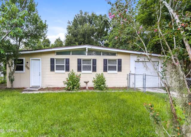 Property at 7029 King Arthur Rd N, Jacksonville, FL 32211, 3 beds, 1.5 baths