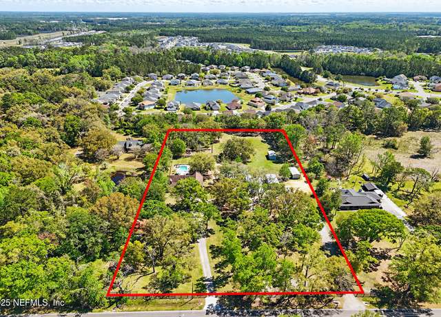 Property at 11745 V C Johnson Rd, Jacksonville, FL 32218, 3 beds, 2.5 baths