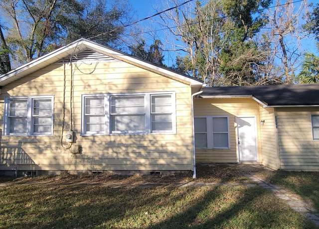 Property at 9040 Jackson Ave Ave, Jacksonville, FL 32208, 3 beds, 2 baths