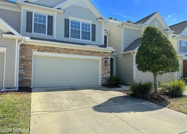 Property at 3897 Lionheart Dr, Jacksonville, FL 32216, 3 beds, 2.5 baths