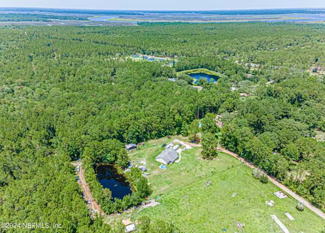 Property at 1725 Davidson Farm Rd, Jacksonville, FL 32218, 3 beds, 3 baths