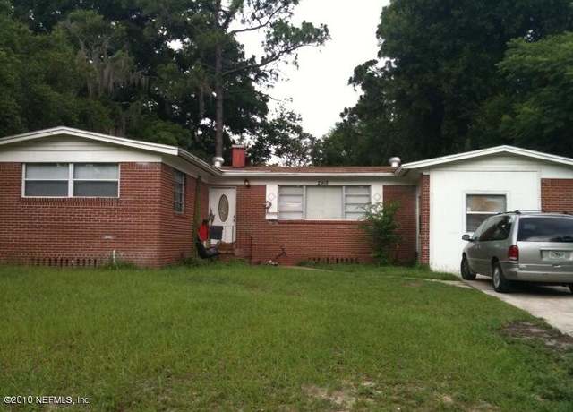 Property at 2918 Cesery Blvd, Jacksonville, FL 32277, 5 beds, 2 baths