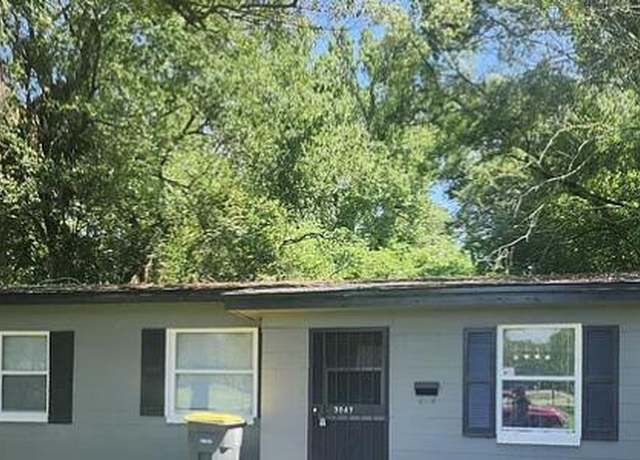 Property at 3047 W 12th St, Jacksonville, FL 32254, 2 beds, 1 bath