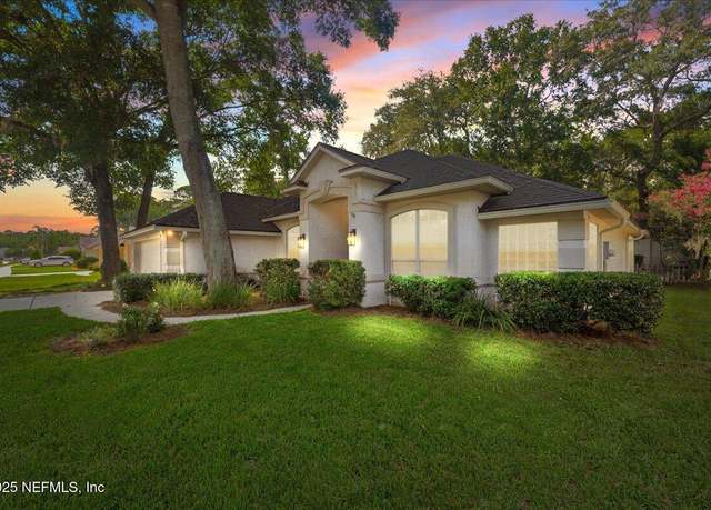 Property at 2867 Everholly Ln, Jacksonville, FL 32223, 3 beds, 2 baths