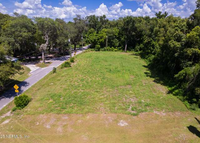 Property at 1009 Clemons Ln, Crescent City, FL 32112
