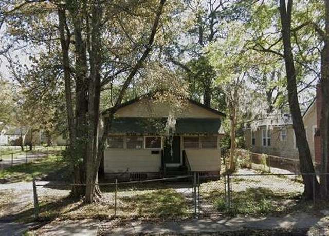 Property at 811 MacKinaw St, Jacksonville, FL 32254, 2 beds, 1 bath