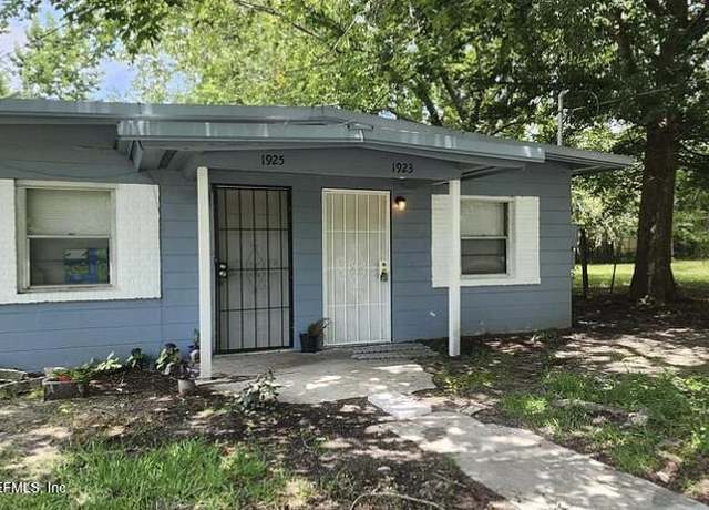 Property at 1923 W 20th St, Jacksonville, FL 32209, 4 beds, 2 baths
