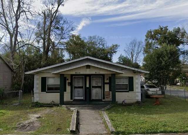 Property at 1444 W 9th St, Jacksonville, FL 32209, 4 beds, 2 baths