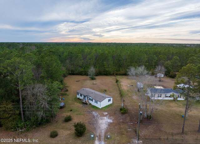 Property at 2562 Hibiscus Ave, Middleburg, FL 32068, 3 beds, 2 baths