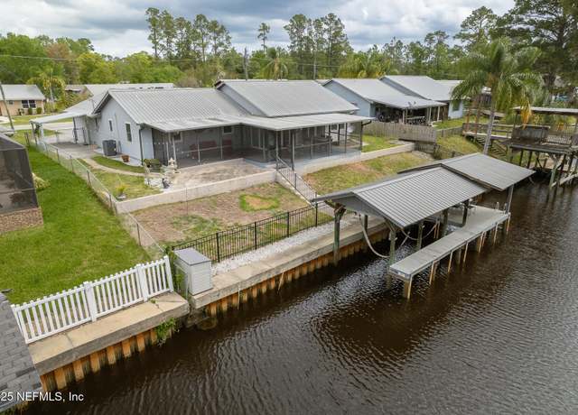 Property at 111 Magnolia Dr, East Palatka, FL 32131, 2 beds, 2 baths