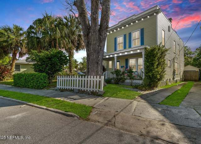 Property at 29 Grant St, St. Augustine, FL 32084, 3 beds, 2.5 baths