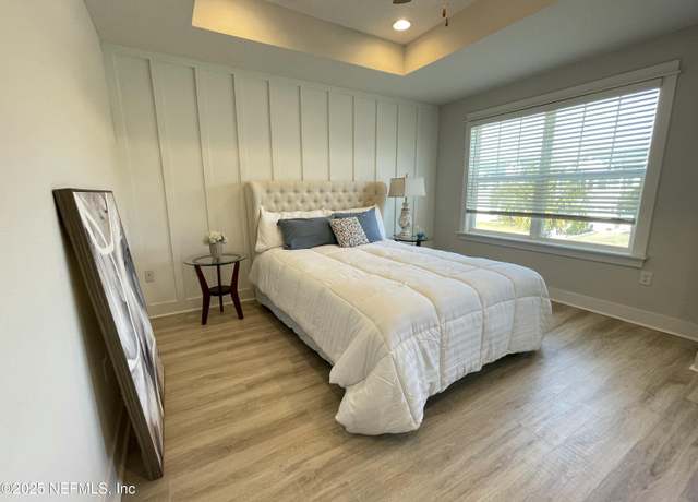 Property at 908 2nd Ave N, Jacksonville Beach, FL 32250, 4 beds, 2.5 baths
