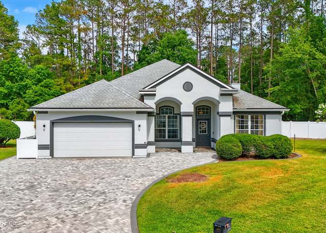 Property at 9365 Middlebury Glen Ct, Jacksonville, FL 32256, 4 beds, 3 baths