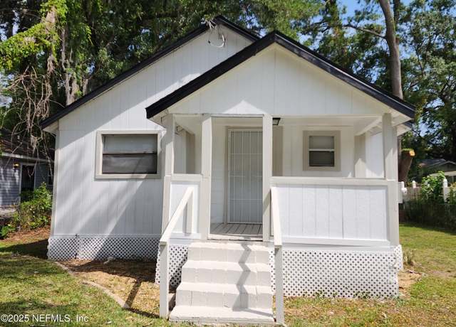 Property at 1595 W 32nd St, Jacksonville, FL 32209, 2 beds, 1 bath