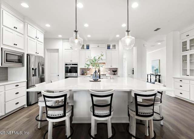 Property at 638 Windley Dr, St. Augustine, FL 32092, 5 beds, 4.5 baths
