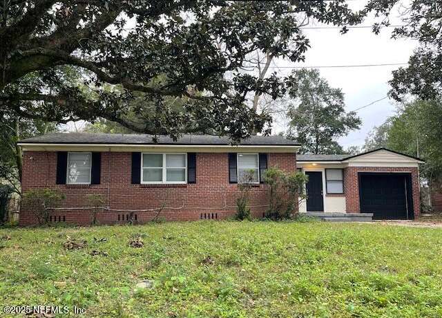 Property at 7120 Linda Dr, Jacksonville, FL 32208, 4 beds, 1 bath
