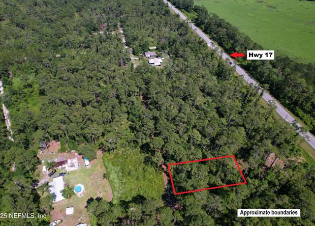 Property at 215 Ward Ave, Crescent City, FL 32112