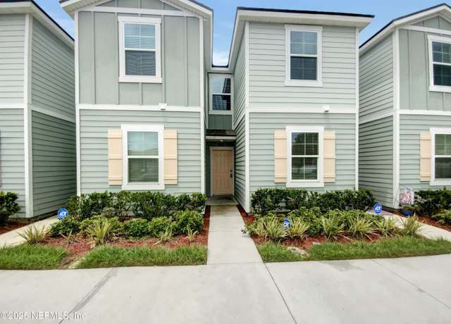 Property at 425 Running Woods St, Orange Park, FL 32065, 3 beds, 2.5 baths