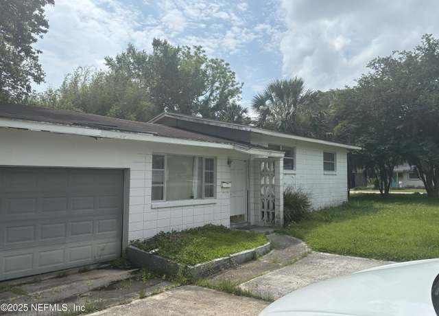 Property at 739 Brookview Dr N, Jacksonville, FL 32225, 3 beds, 2 baths