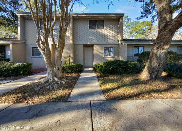 Property at 3801 Crown Point Rd #1133, Jacksonville, FL 32257, 2 beds, 3 baths