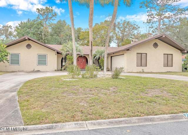 Property at 7076 Lenczyk Dr, Jacksonville, FL 32277, 4 beds, 2.5 baths