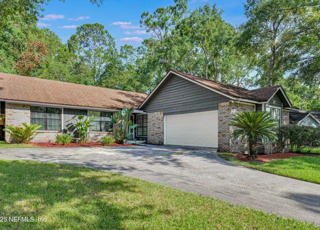 Property at 2359 Oak Hammock Ln, Orange Park, FL 32065, 3 beds, 2 baths