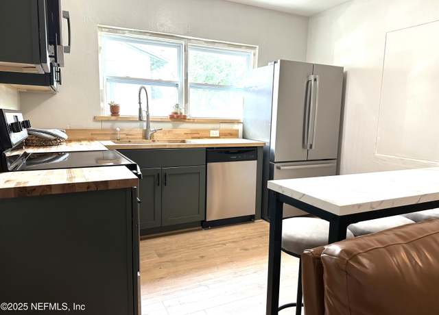 Property at 2118 Detroit St, Jacksonville, FL 32254, 4 beds, 2 baths