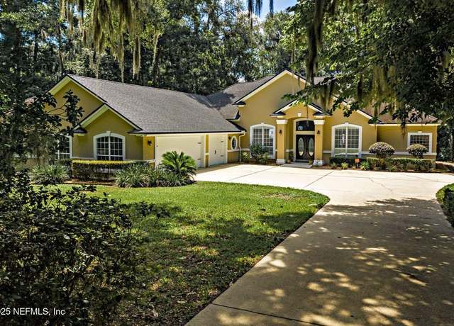 Property at 686 Frederic Dr, Fleming Island, FL 32003, 4 beds, 2.5 baths