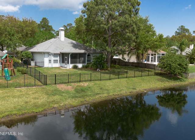 Property at 12898 Winged Elm Dr N, Jacksonville, FL 32246, 4 beds, 2 baths