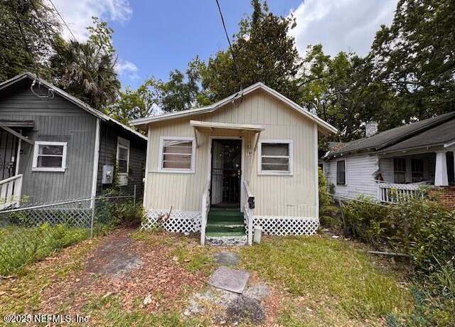 Property at 1961 Broadway Ave, Jacksonville, FL 32209, 2 beds, 1 bath