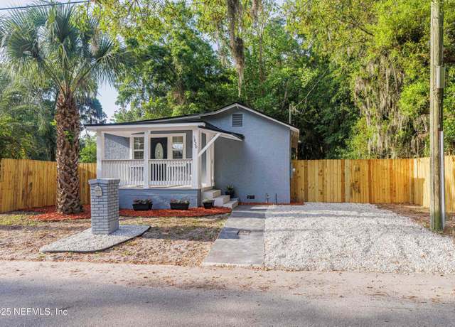 Property at 1820 Moseley St, Jacksonville, FL 32207, 3 beds, 2 baths