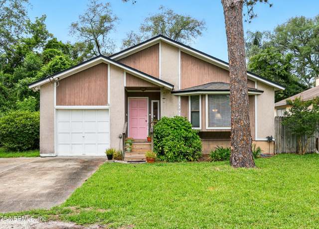 Property at 1100 18th St N, Jacksonville Beach, FL 32250, 3 beds, 2 baths