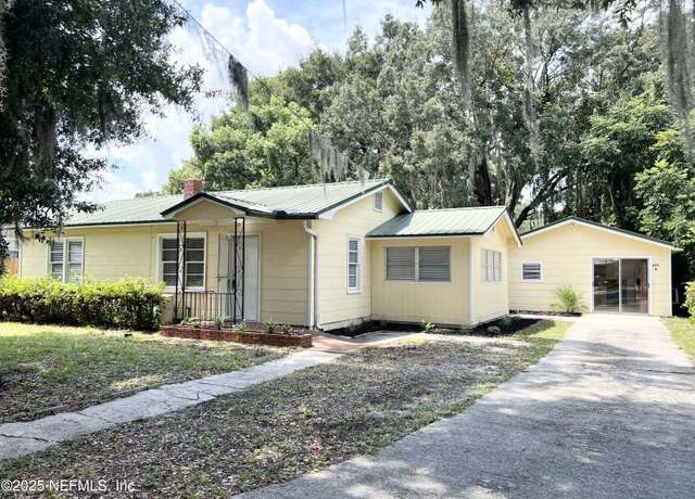 Property at 1622 Husson Ave, Palatka, FL 32177, 4 beds, 3 baths