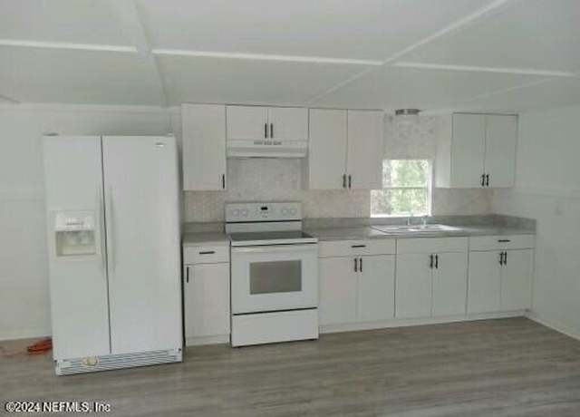 Property at 7730 Cypress St, Keystone Heights, FL 32656, 2 beds, 1 bath