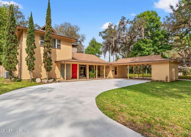 Property at 2712 Red Fox Rd, Orange Park, FL 32073, 4 beds, 2.5 baths
