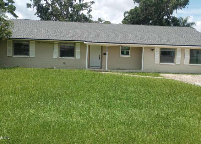 Property at 802 Antigua Rd, Jacksonville, FL 32216, 4 beds, 4 baths