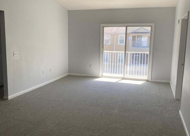 Property at 6106 Maggies Cir #109, Jacksonville, FL 32244, 3 beds, 2 baths