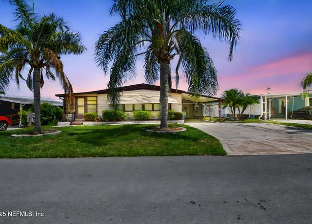 Property at 1580 Longbow Dr, Lakeland, FL 33810, 2 beds, 2 baths