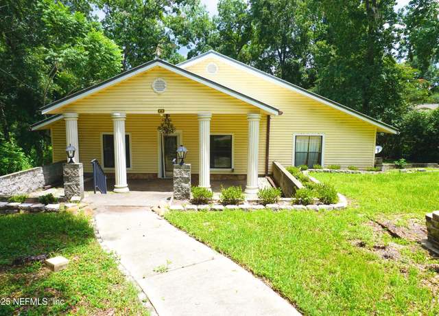 Property at 764 Hazelwood Ct, Green Cove Springs, FL 32043, 3 beds, 2 baths