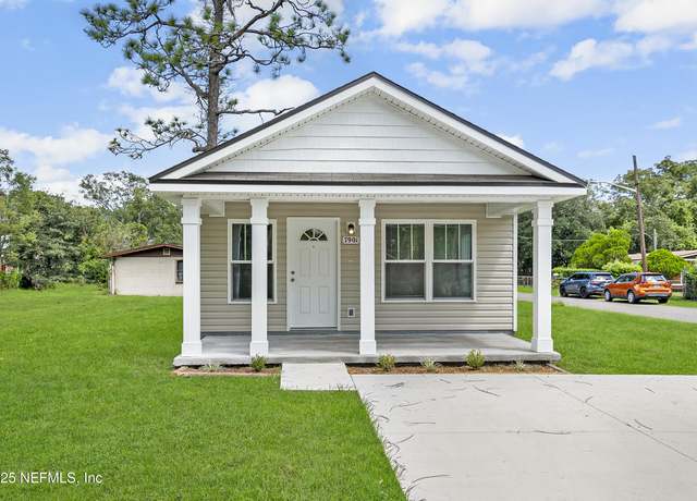 Property at 915 Franklin St, Jacksonville, FL 32206, 3 beds, 2 baths