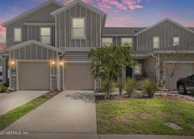 Property at 9883 Fiddleback Ln, Jacksonville, FL 32222, 3 beds, 2.5 baths