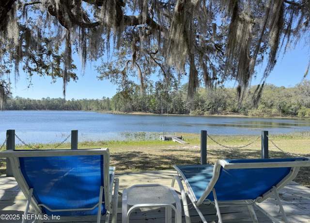 Property at 115 Lake Susan Rd, Hawthorne, FL 32640, 2 beds, 2 baths