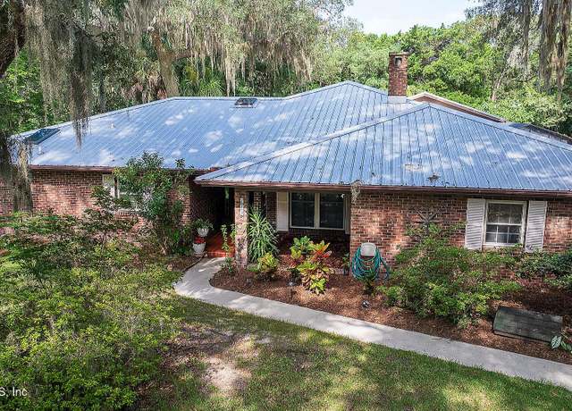Property at 231 Creekside Dr, St. Augustine, FL 32086, 4 beds, 2.5 baths