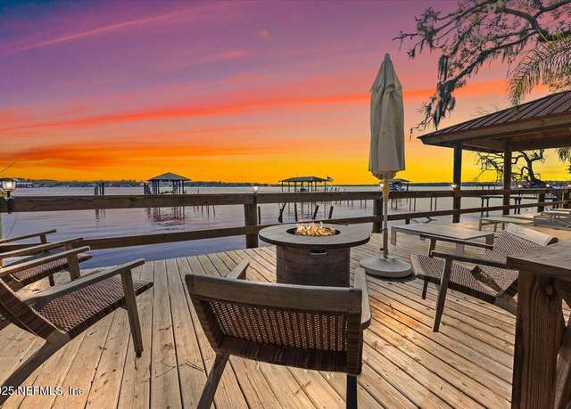 Property at 2778 Holly Point Rd W, Orange Park, FL 32073, 3 beds, 2 baths